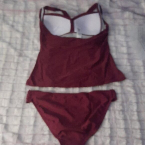 Cillet NWT Burgandy Halter Crisscross Ruched High Cut Tankini Swimsuit Size L - Picture 2 of 8